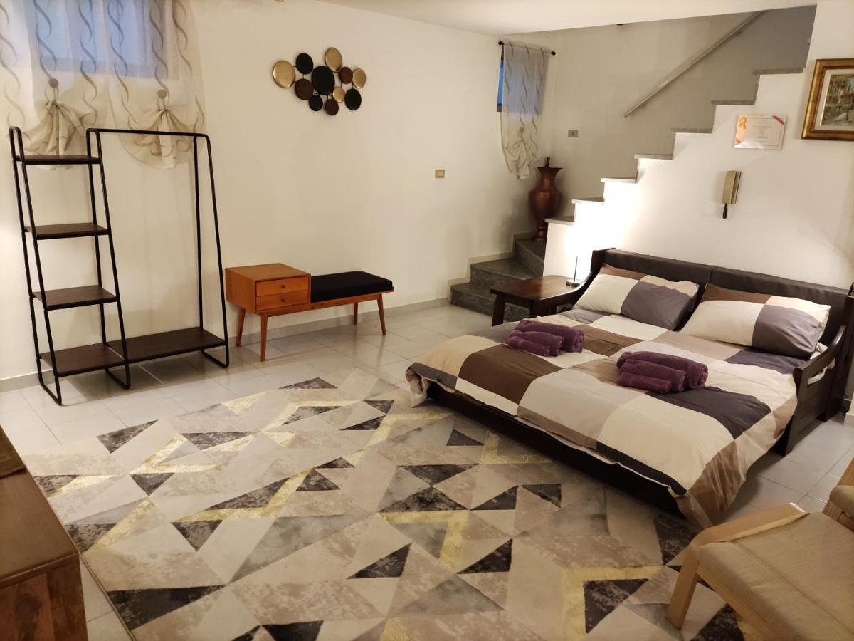 B&B Firmino La Loggia Екстериор снимка